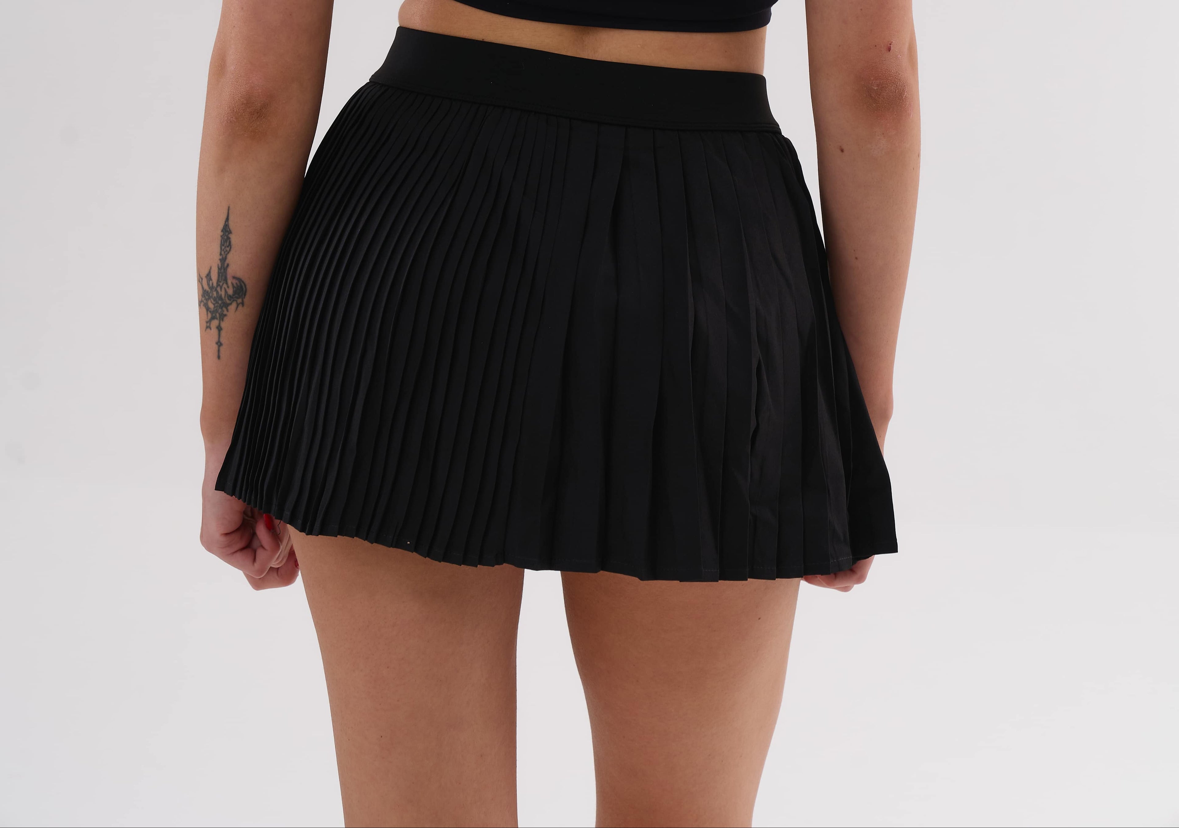UMI Club Skirt – Noir