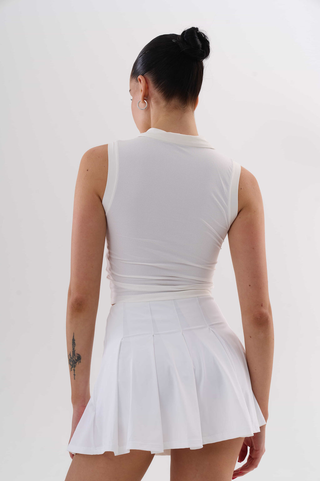 UMI Court Top – White